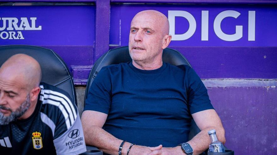 Calero gana alternativas para el partido ante el Sabadell: así está el Real Oviedo en la previa del partido