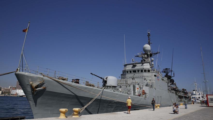 Dos buques de la Armada se podrán visitar este sábado en el puerto de Alicante