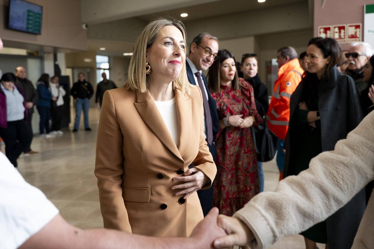 María Guardiola en el Hospital Universitario de Cáceres.
