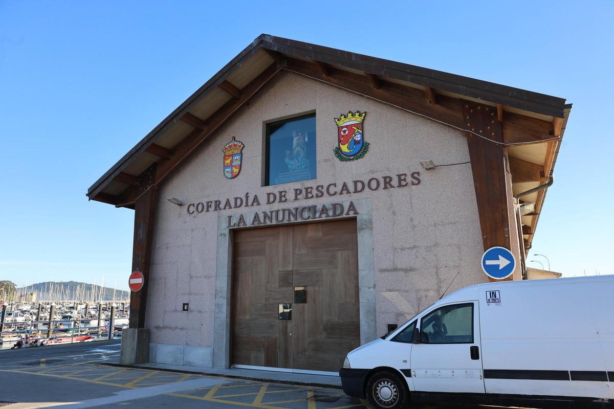 Fachada de la Cofradía de Pescadores de Baiona, que recibirá la Carabela de Oro.