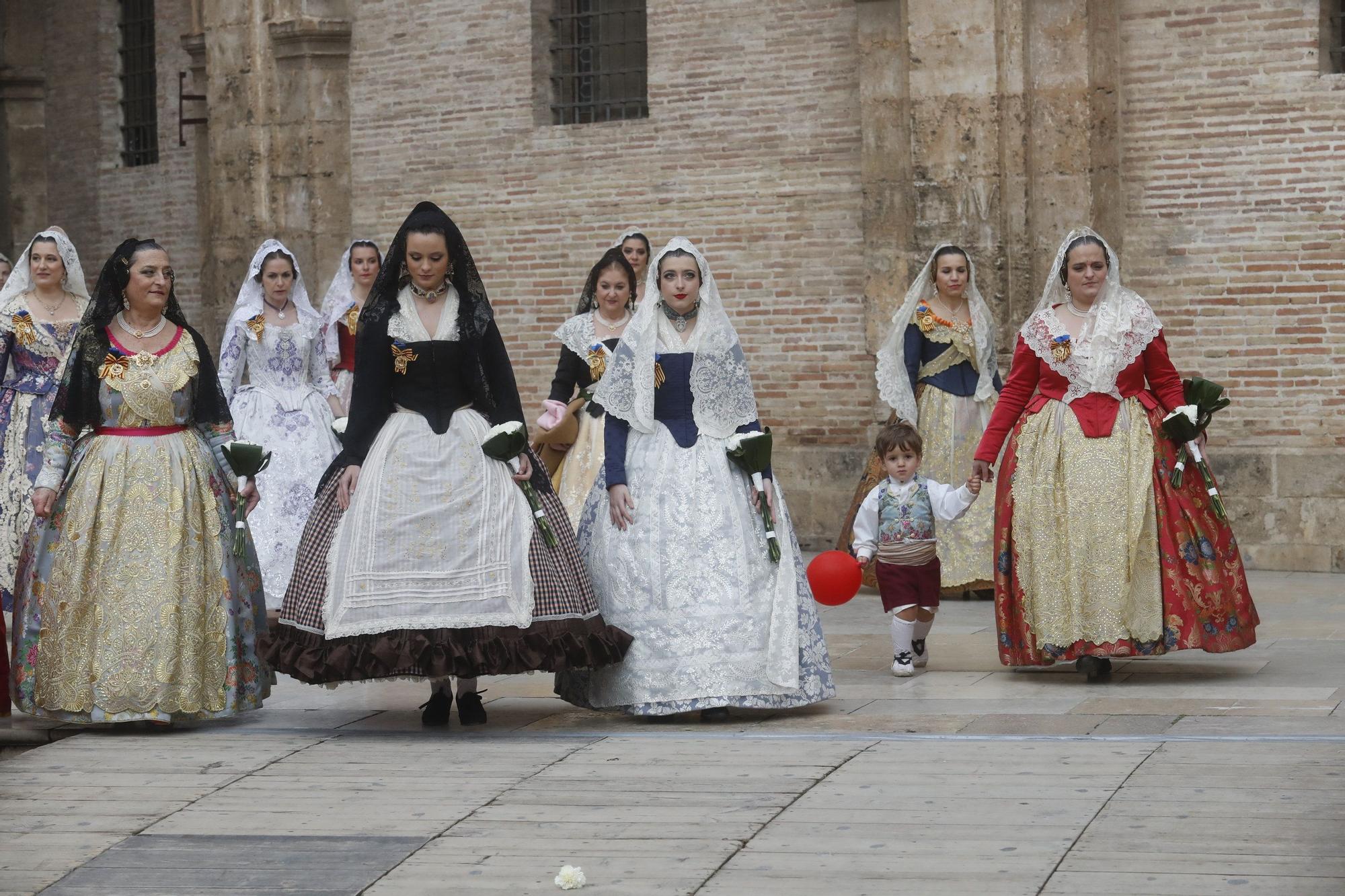 Búscate en el segundo día de ofrenda por la calle de la Paz (entre las 15:30 a las 17:00 horas)