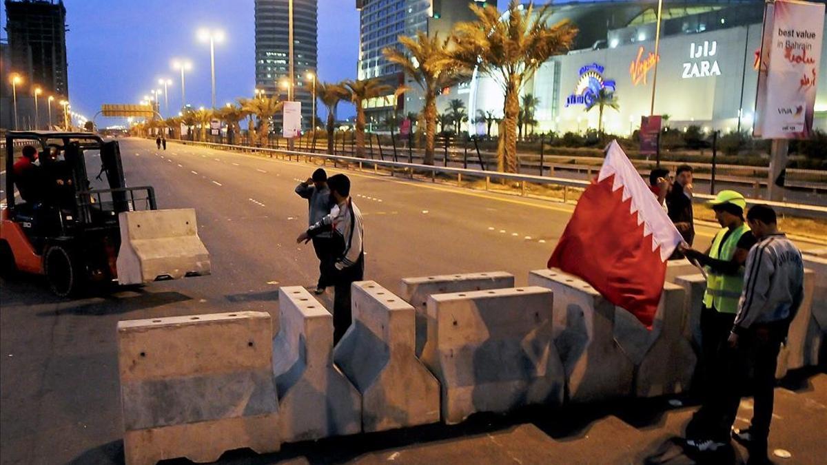 Protestas antigubernamentales en Manama (Bahrein).