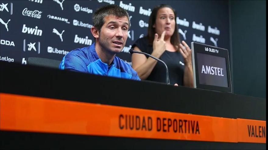 Celades habla sobre el número de goles encajados por el Valencia CF