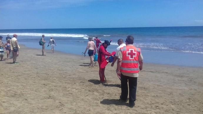 Fallece un bañista en Playa del Inglés