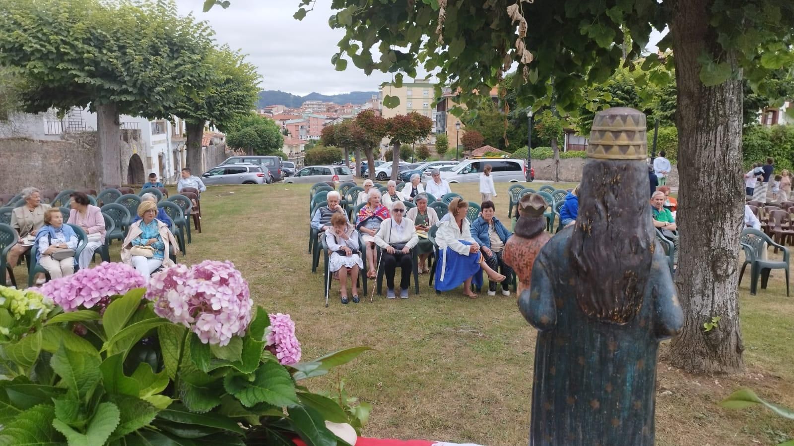 La Cofradía de Loreto celebra su fiesta del Bollu