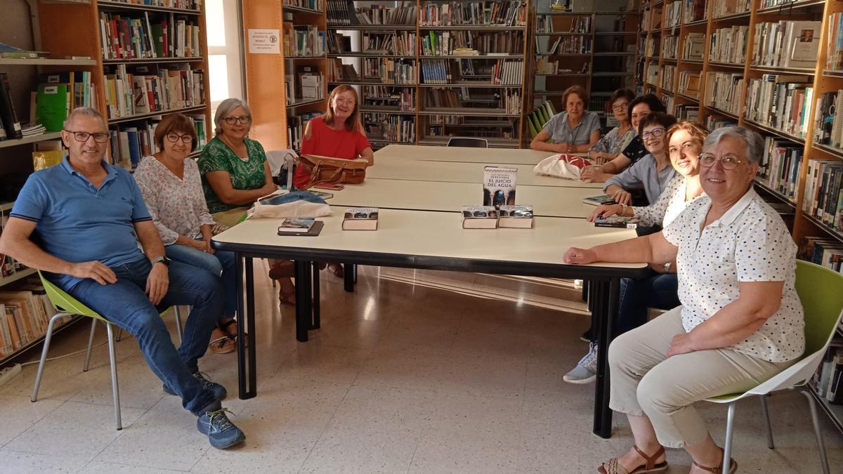 La major parte dels grups de lectura que existeixen en la comarca estan vinculats a les biblioteques municipals