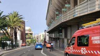 Cierran un tramo de la Avenida San Sebastián por desprendimientos en el Heliodoro