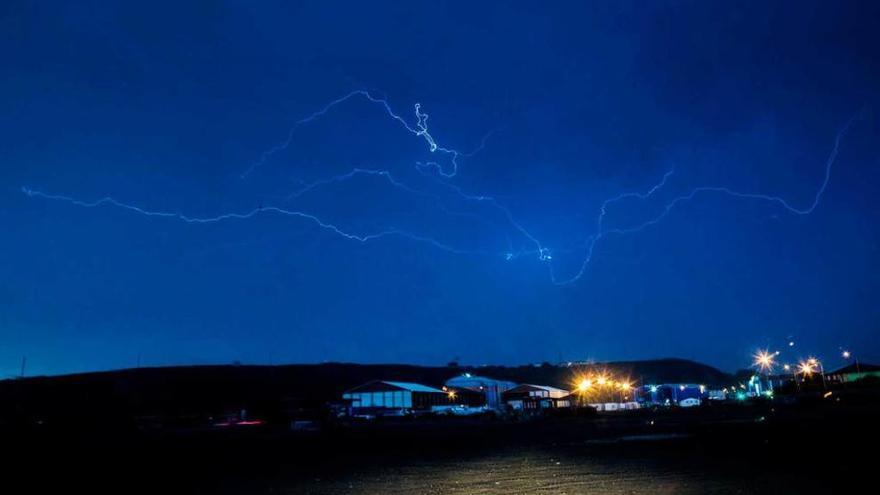 Asturias cierra agosto con temperaturas de más de 30 grados y fuertes tormentas