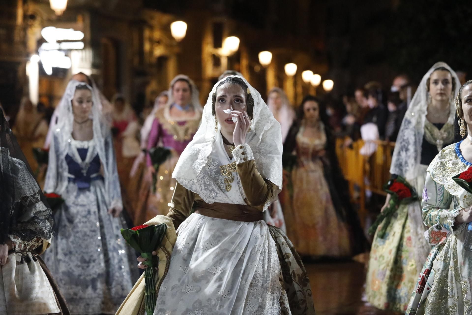 Búscate en el primer día de ofrenda por la calle Quart (entre las 22:00 a las 23:00 horas)