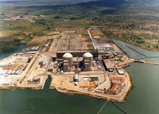 El Consejo de Seguridad Nuclear retrasa la aprobación del informe sobre la ampliación de la vida de la central de Almaraz