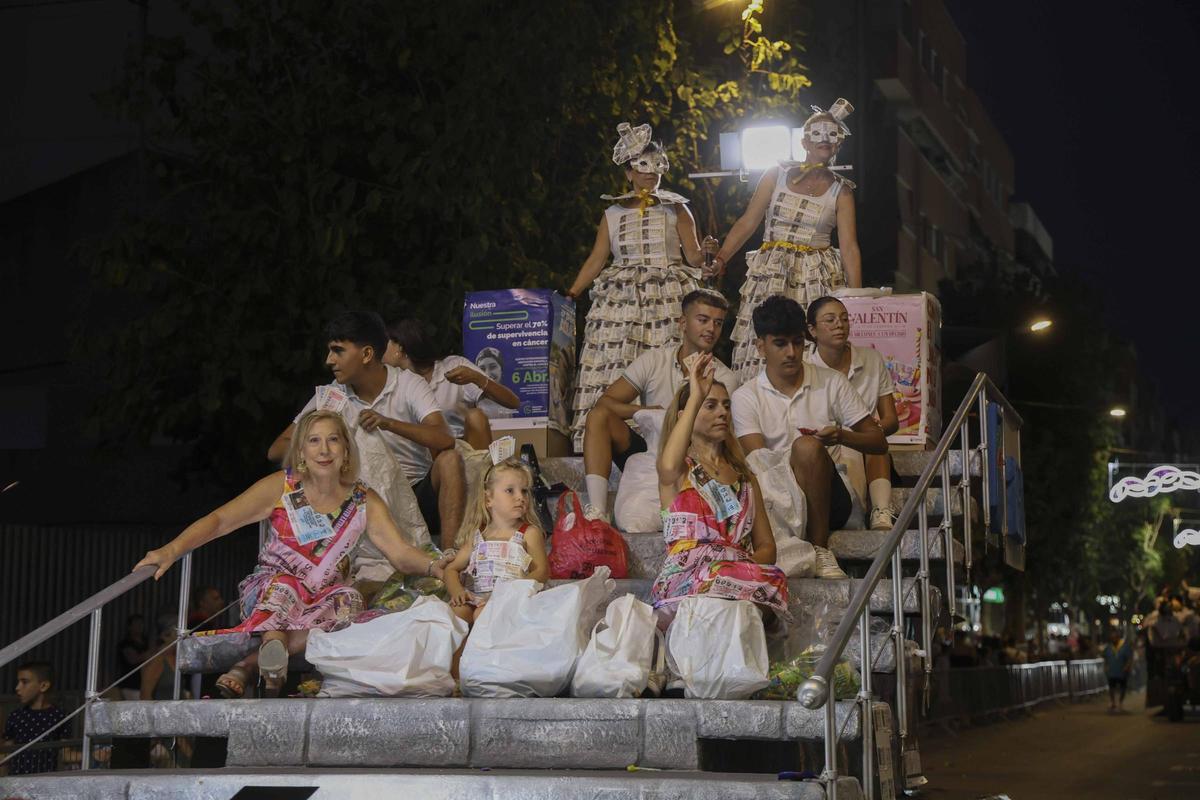 Por cien años más de carrozas en Sant Joan