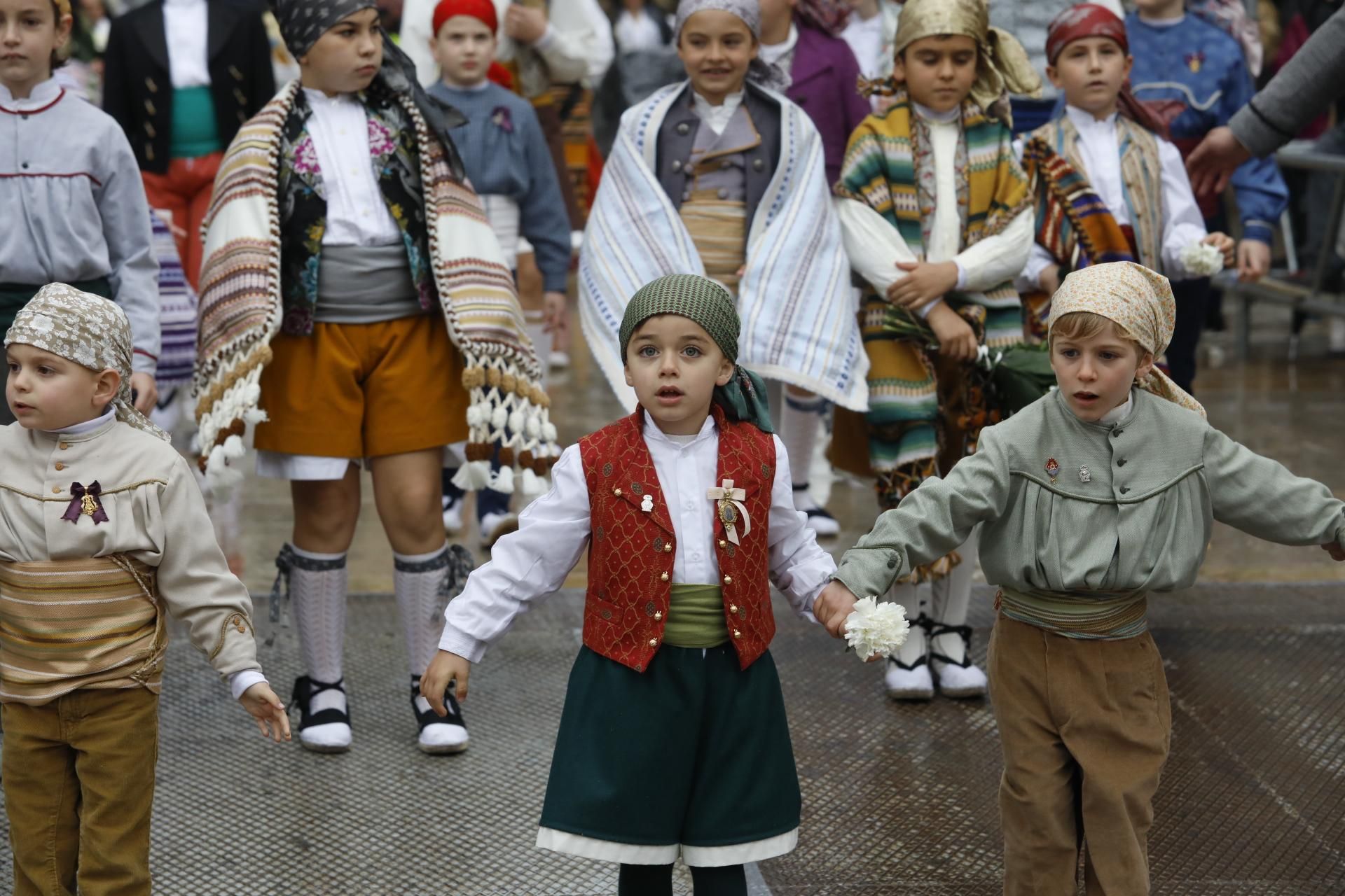 Búscate en el primer día de Ofrenda por la calle Quart (entre las 15.30 y las 17.00 horas)