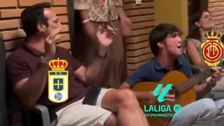 El 'tuit' viral del Granada... con la espectacular aparición del CD Castellón
