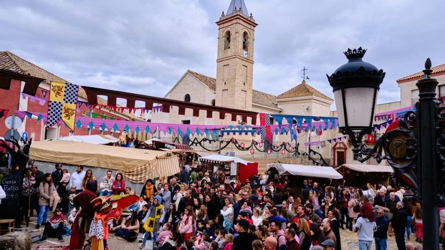 Un gran mercadillo navideño y medieval en Sevilla con su propio espectáculo de gladiadores