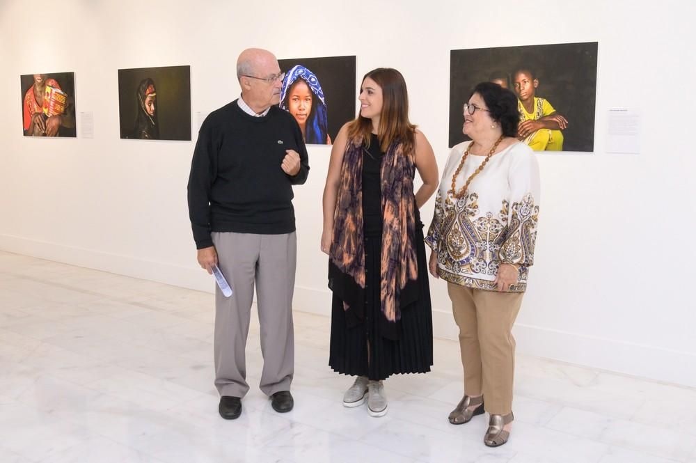 Casa África inaugura dos exposiciones fotográficas simultáneas sobre infancia y juventud