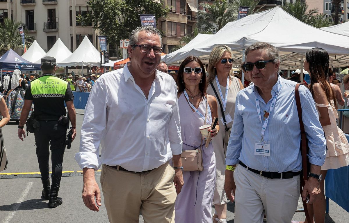 The popular Toni Pérez, Ruth Merino and José Antonio Rovira, this Monday