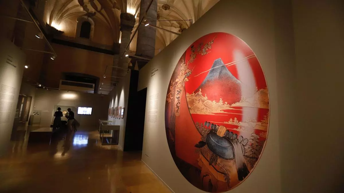 La Lonja expone los tesoros asiáticos del Museo de Zaragoza