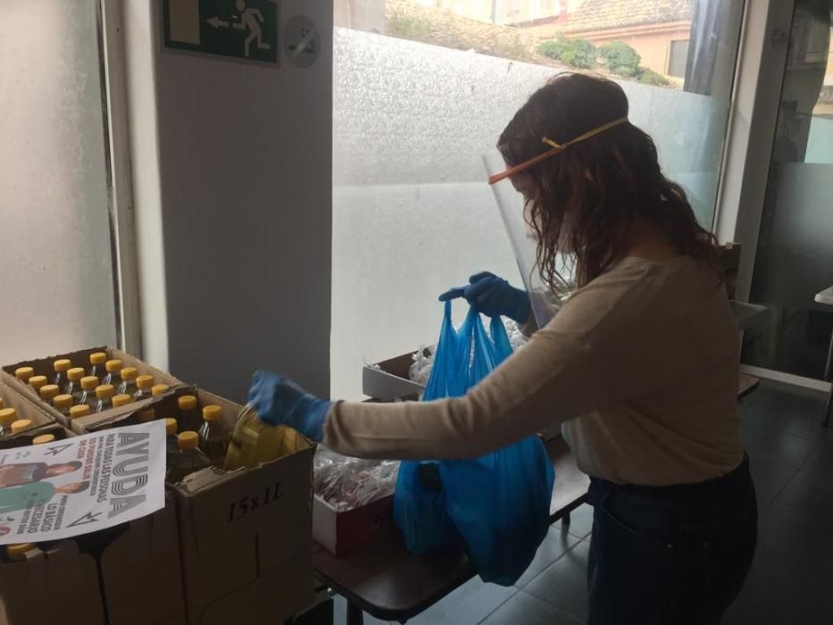 Coronavirus amb Cor reparte lotes de paella a 180 familias de Alaquàs