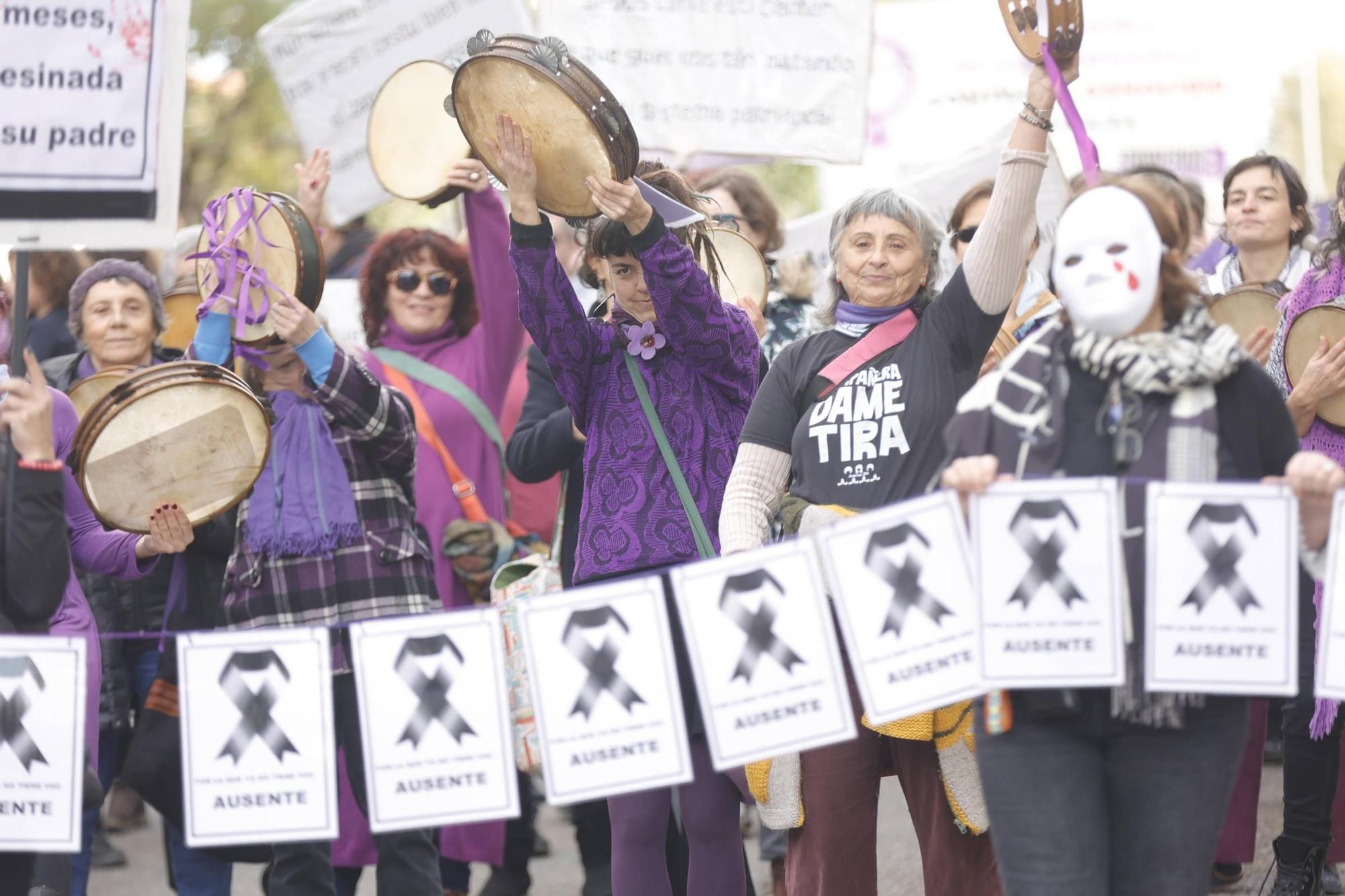 Así fue la manifestación del 25N en Pola de Siero