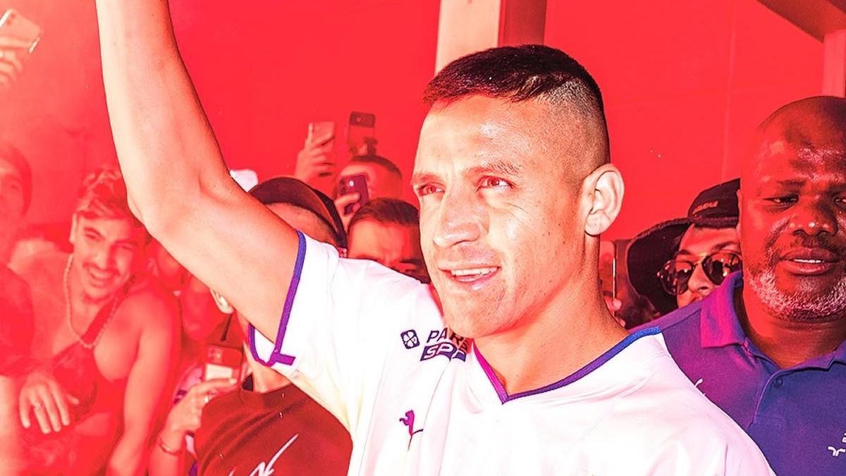 Alexis, a su llegada al aeropuerto marsellés