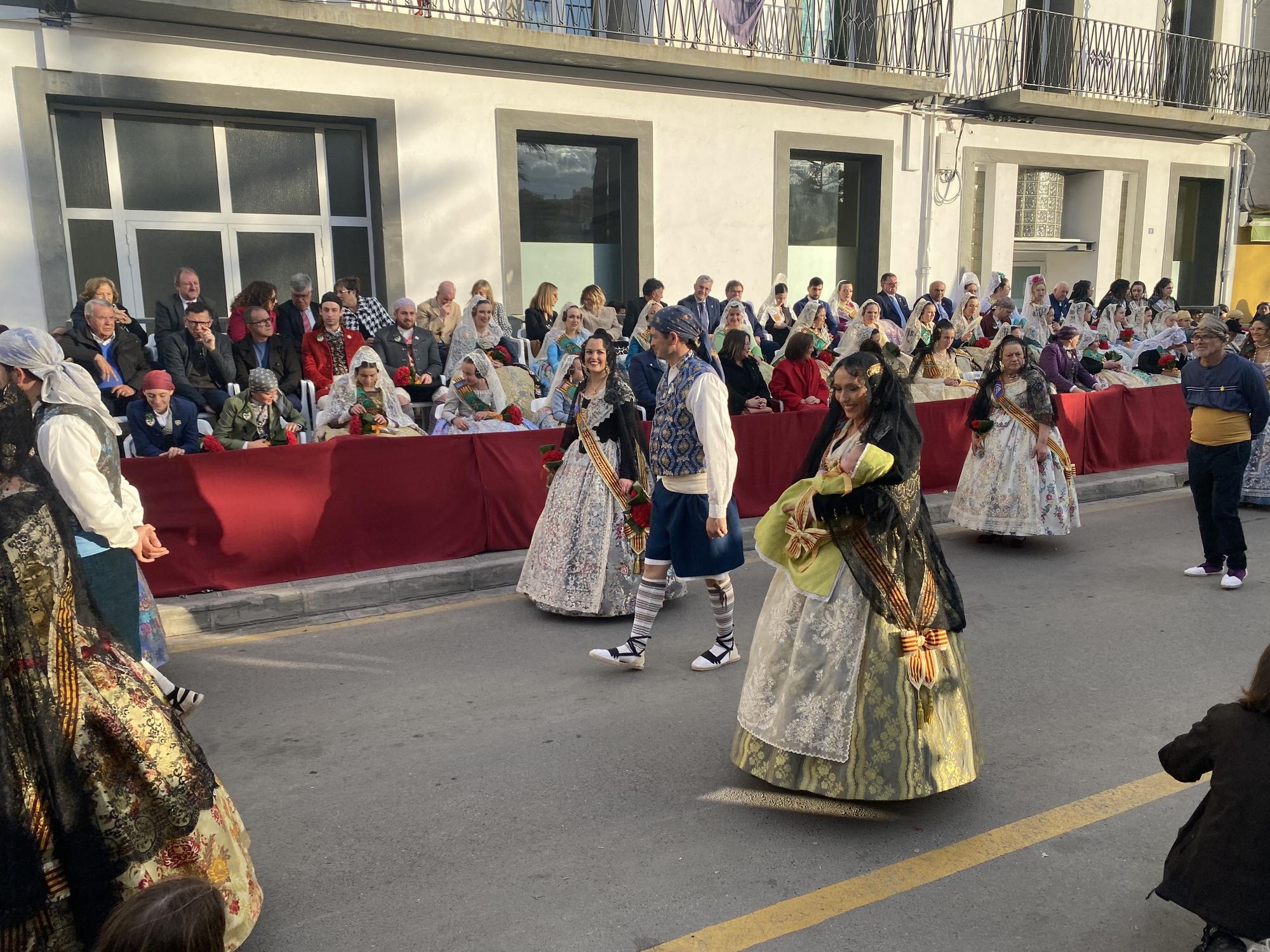 Las mejores imágenes de la ofrenda floral a la Mare de Déu de la Mar en Benicarlò