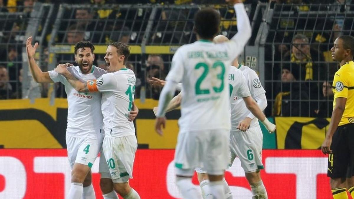 Claudio Pizarro fue fundamental en la victoria del Werder Bremen en la Copa Alemana