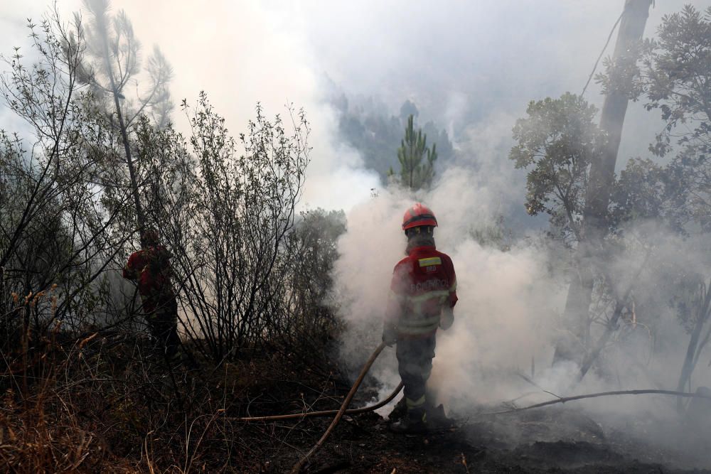 Los incendios en el Algarve portugués, en imágenes