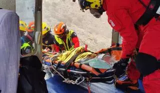 Rescate en helicóptero de un turista inglés que sufrió un síncope en Mogán