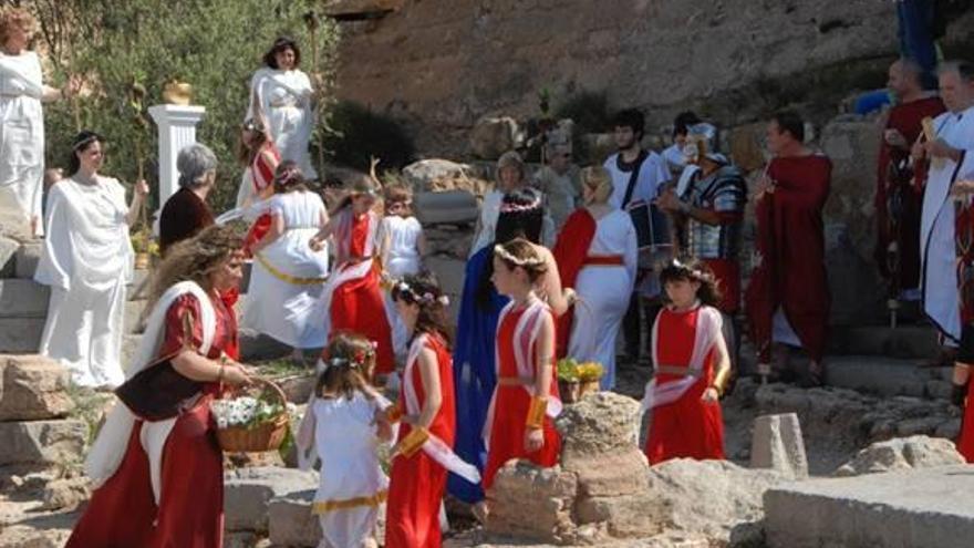 Ofrenda a los dioses para pedir por el Castillo de Sagunt