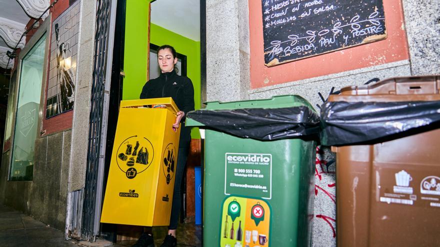 Mil formas de sacar la basura... en Cáceres