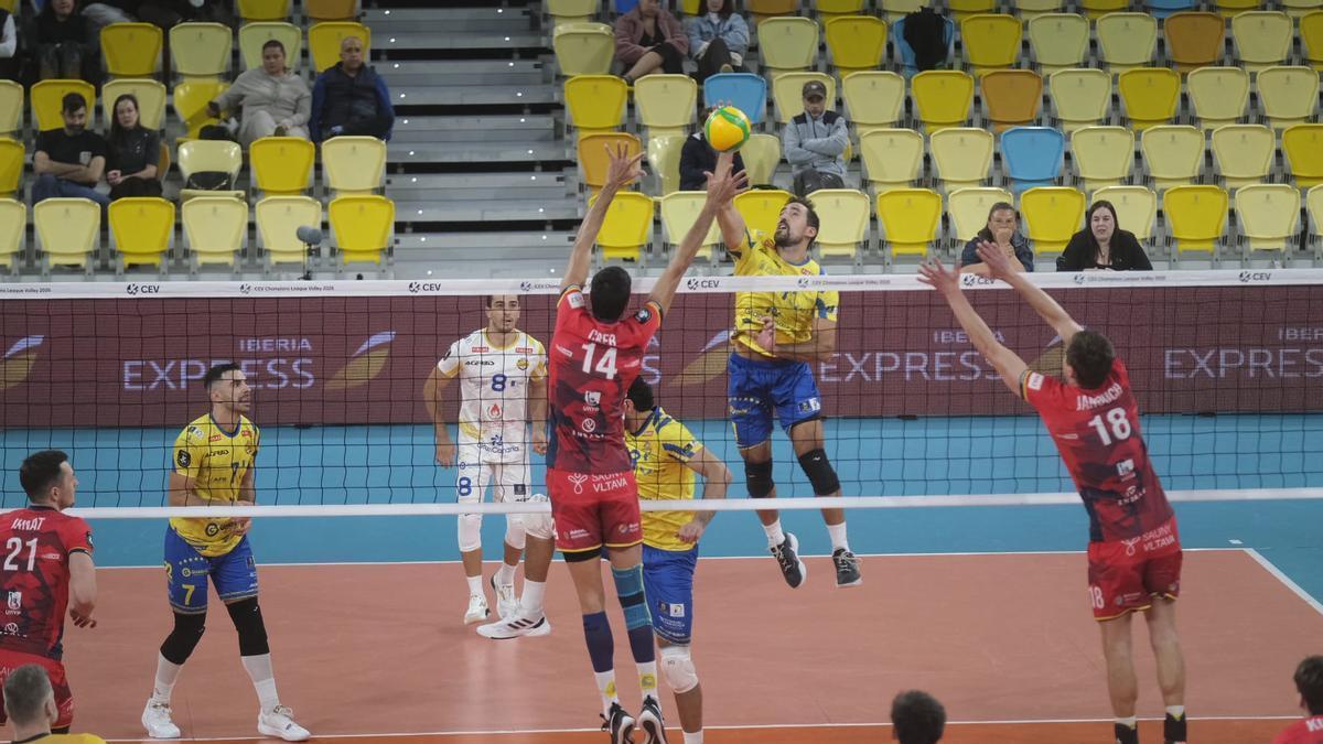 El Guaguas doblega a un aguerrido Liv Praga en la suerte del ‘tie-break’, en la Champions League El Guaguas doblega a un aguerrido Liv Praga en la suerte del ‘tie-break’, en la Champions League