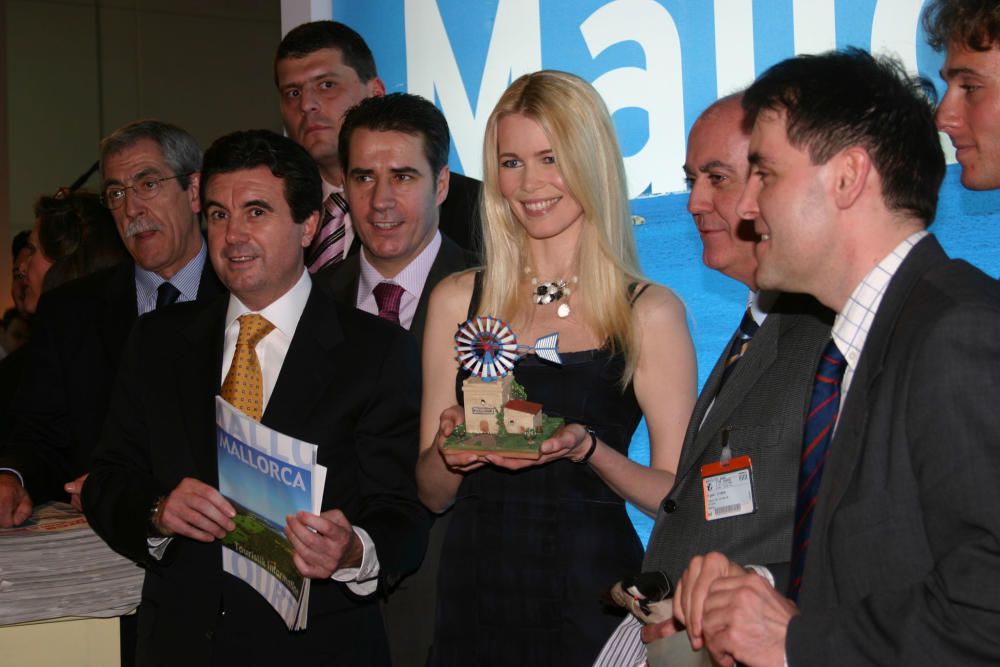 Jaume Matas, Claudia Schiffer y Joan Flaquer en el Mallorca Classic 2005