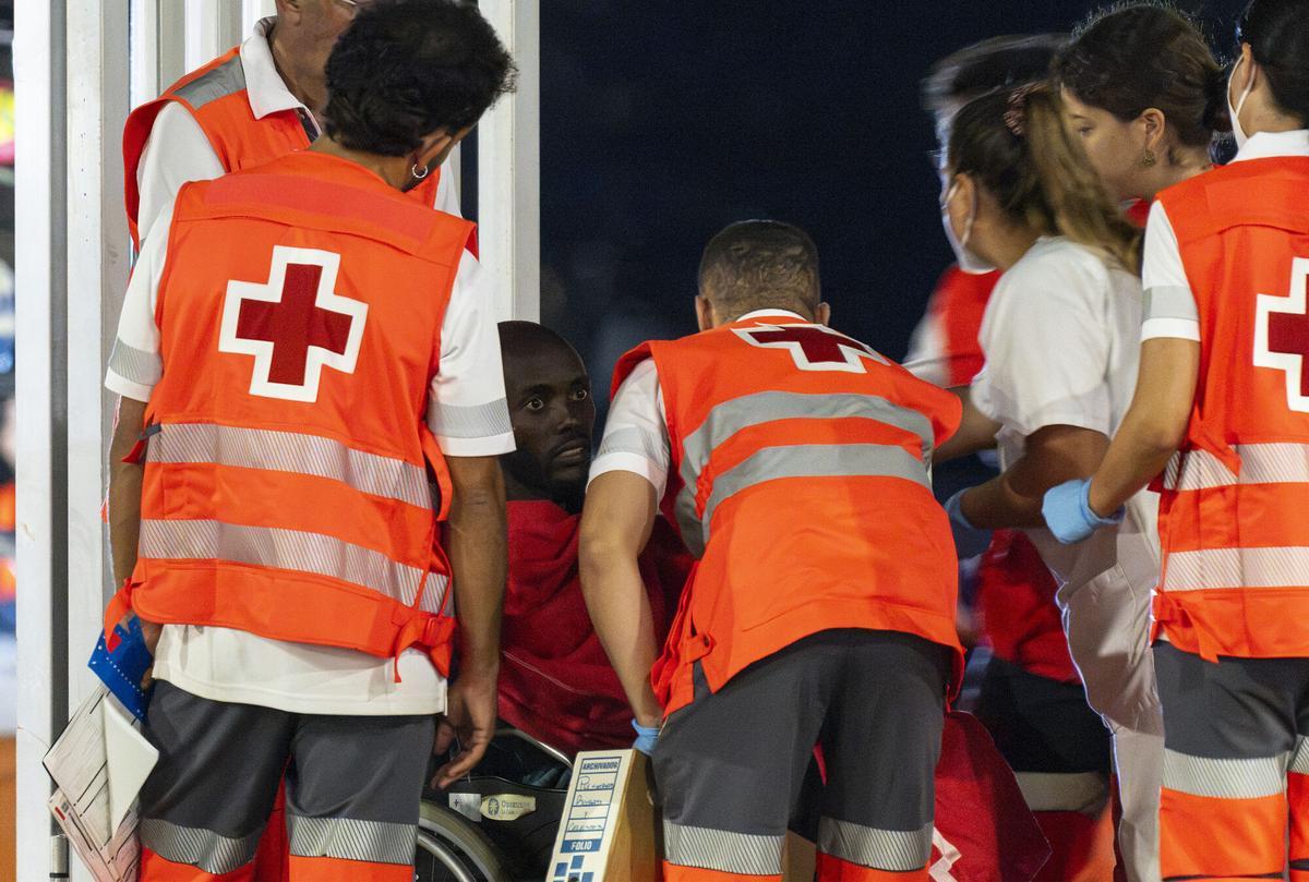 Rescate de 241 migrantes de tres pateras cerca de Lanzarote (20/08/2026)