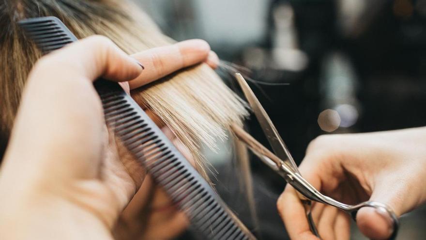 Rejuvenece al instante con este corte de pelo antiedad