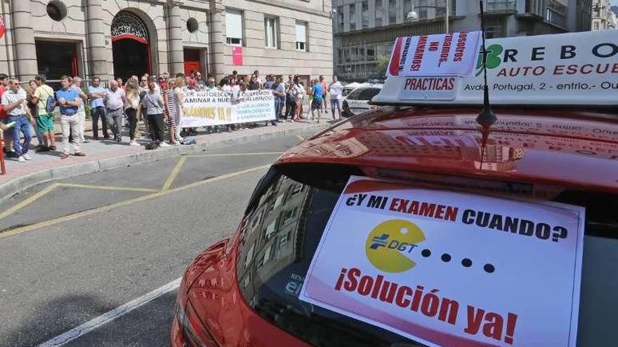 Protesta de autoescuelas este verano en Ourense.
