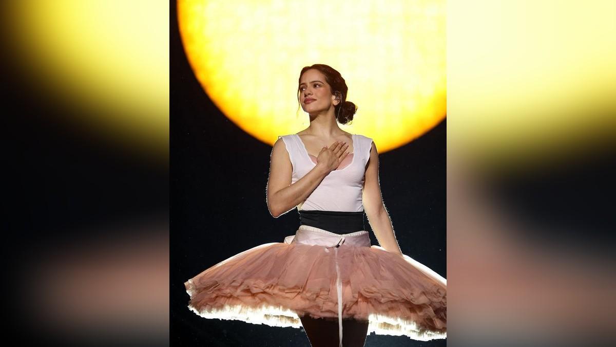 Rosalía, en uno de sus conciertos del Lux Tour.