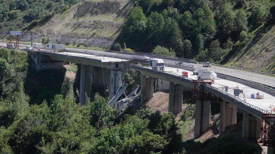 El viaducto de la A-6 en dirección Madrid se abrirá &quot;lo antes posible&quot;, dice el Gobierno
