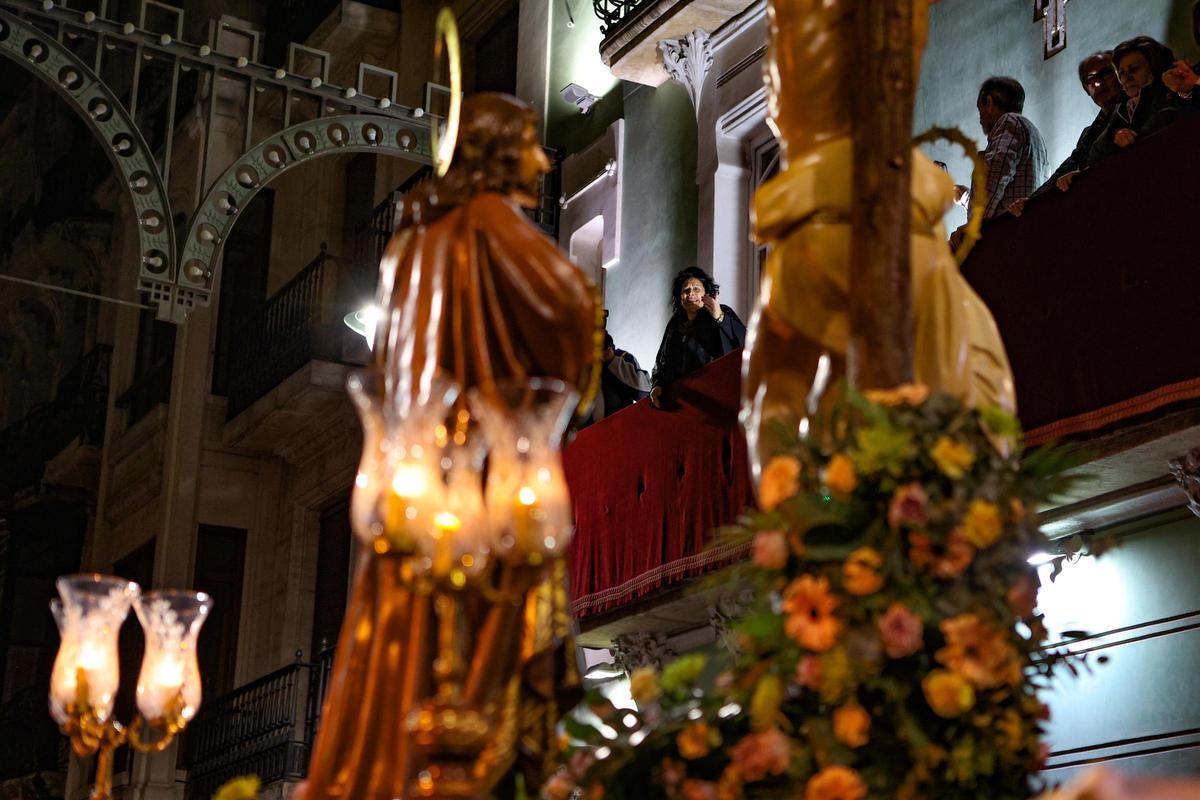 Cantos en Alcoy para rasgar el silencio