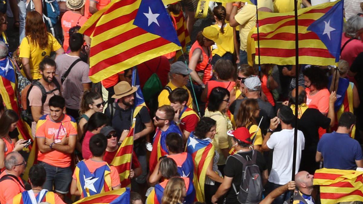 Participantes en la manifestación de Barcelona de la Diada de Catalunya 2018.