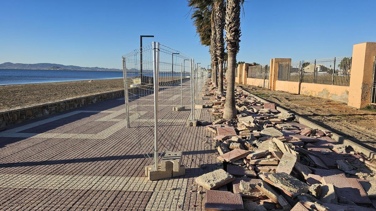 Obras en el Paseo Marítimo de Los Alcázares, en una imagen de archivo