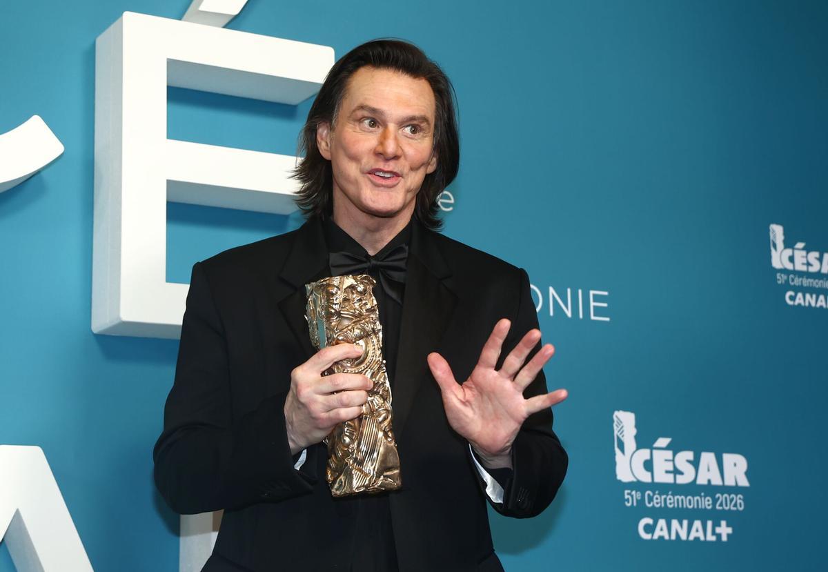 El actor Jim Carrey recibe el Premio César Honorífico en la sala de conciertos Olympia de París, Francia.