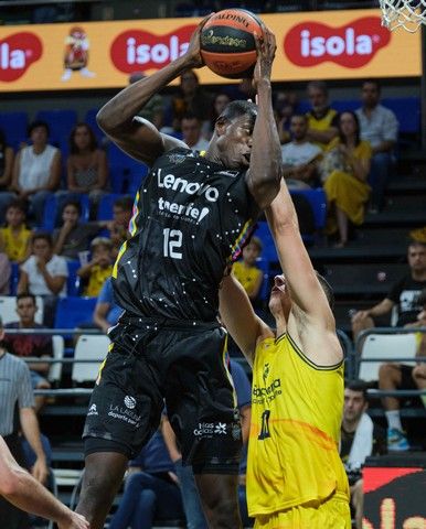 Partido Lenovo Tenerife - CB Gran Canaria de la Copa Isola