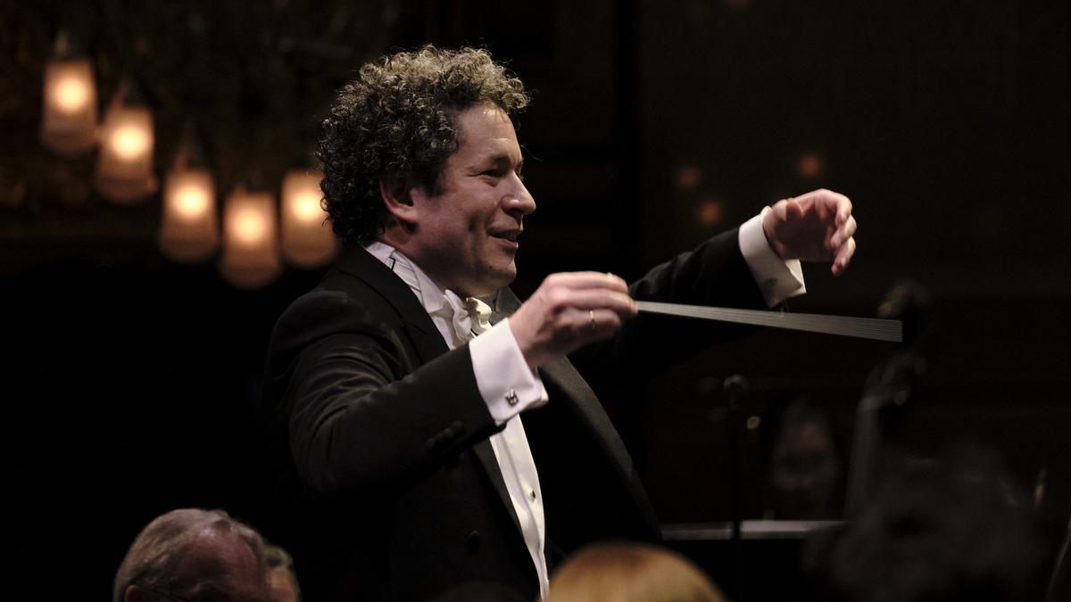 Dudamel emociona en el Liceu amb l’Orquestra de l’Òpera de París