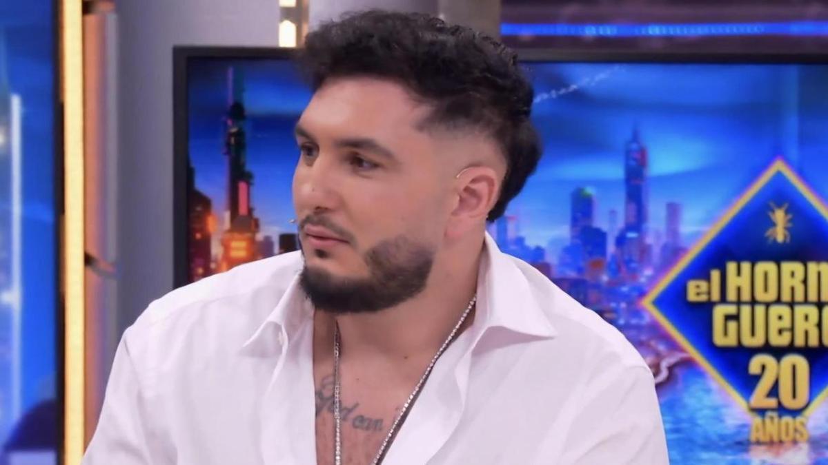 Omar Montes anuncia que deja la música... ¡Y su madre y su abuelo no dan crédito!