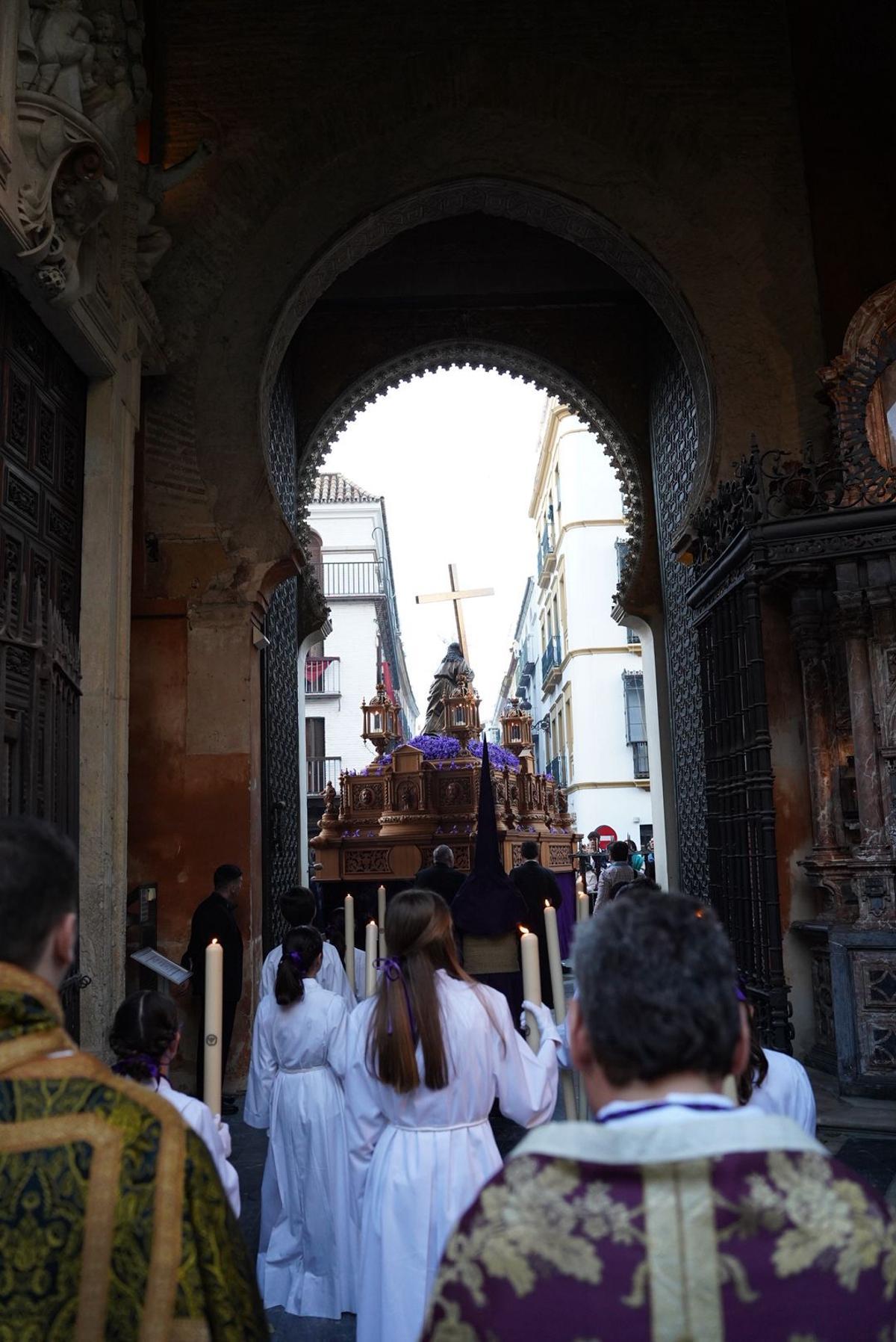 Procesión del Cristo de la Corona. Procesión del Cristo de la Corona.