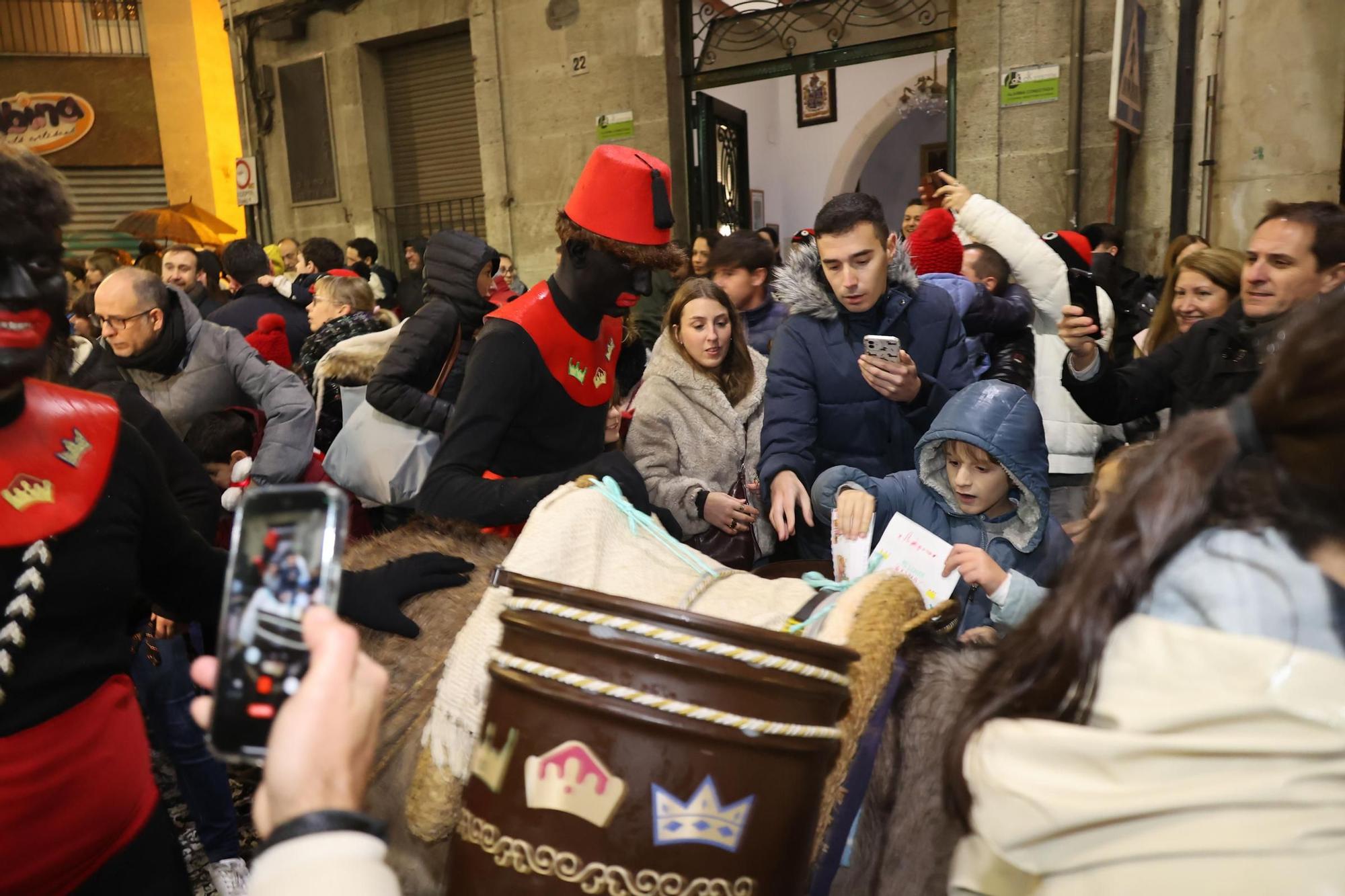 Las imágenes del Día de la Burrita y el Bando Real de Alcoy