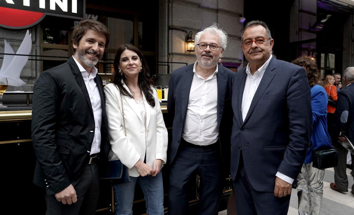 Sergi Guillot, director general de Prensa Ibérica Media; Pilar Santos, periodista de El Periódico de Catalunya; Alex Sàlmon, director de Abril, y Albert Sáez, director de El Periódico de Catalunya