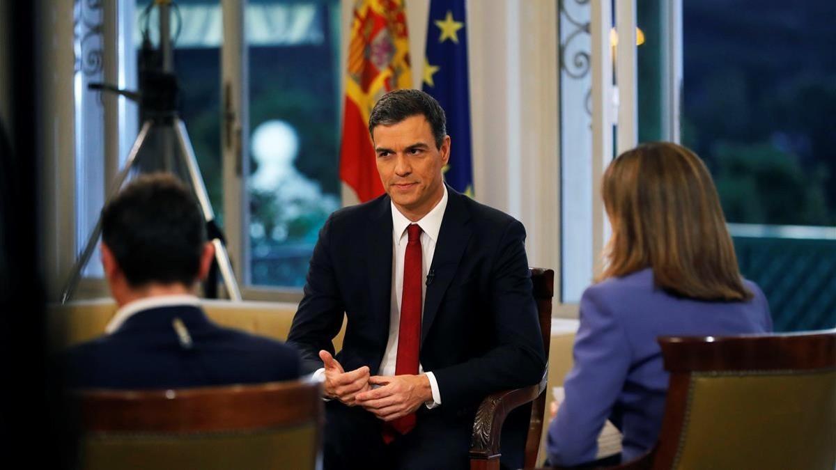 Pedro Sánchez, entrevistado en directo en TVE.