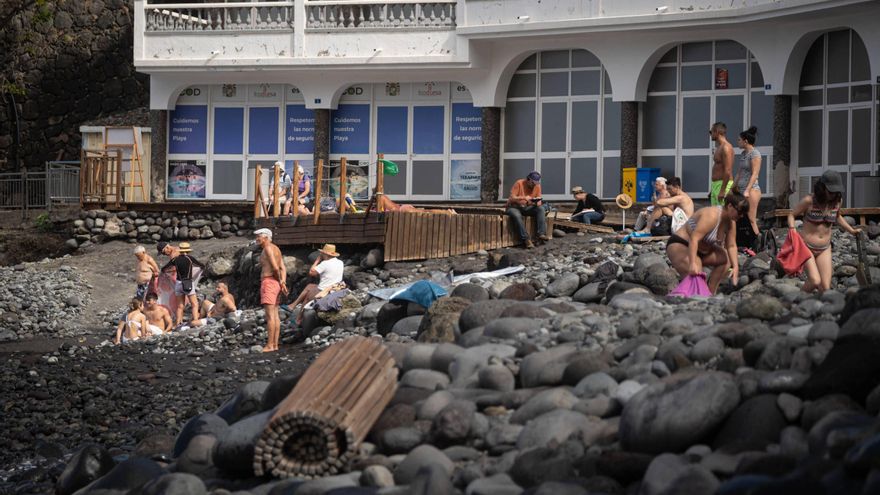 Solución única en España para salvar una playa de Tenerife: usar ceniza de la erupción de La Palma