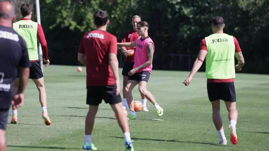 El Córdoba CF regresa al trabajo con Álex Sala como gran novedad